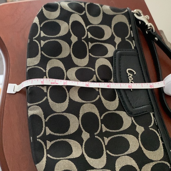 Coach black wristlet - Picture 3 of 4